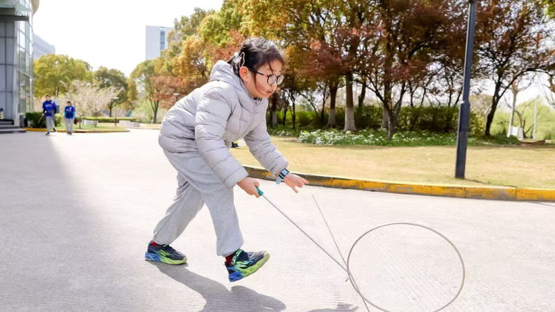 教练表情太真实笑喷球迷